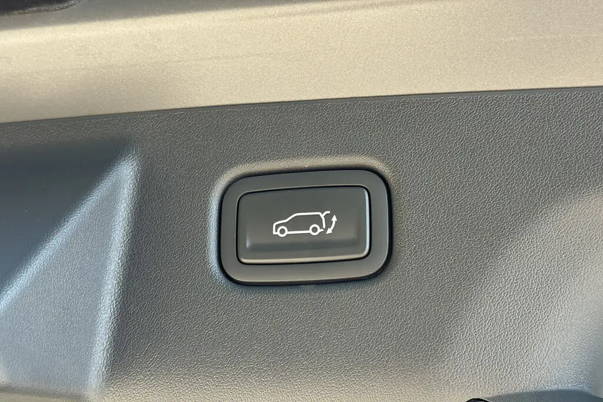 2024-kia-ev3-e-gt-line-s-big-23