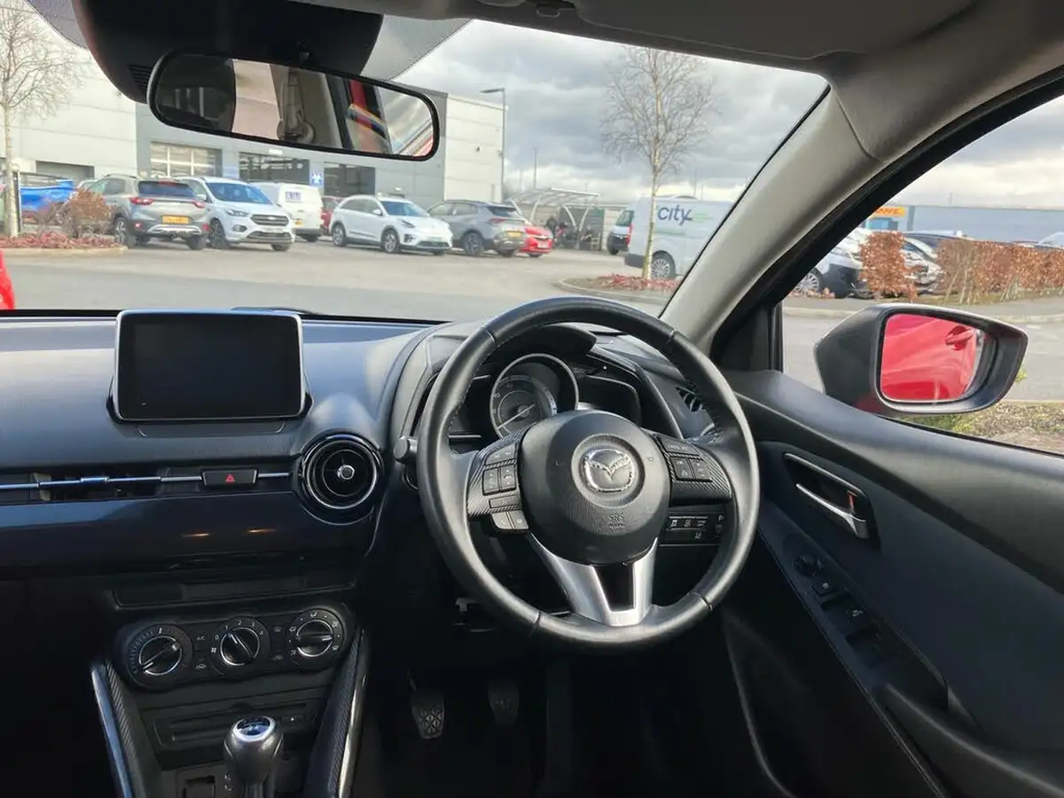 2016-mazda-mazda2-15-sport-black-big-44