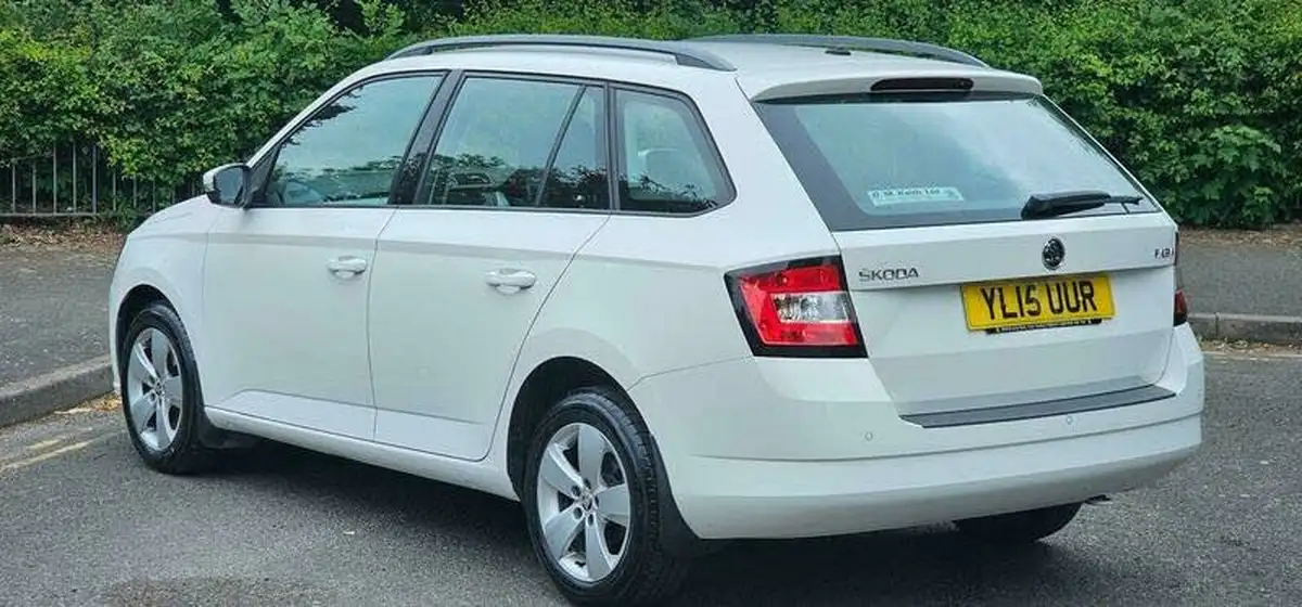 2015-skoda-fabia-12-tsi-se-109ps-estate-big-10