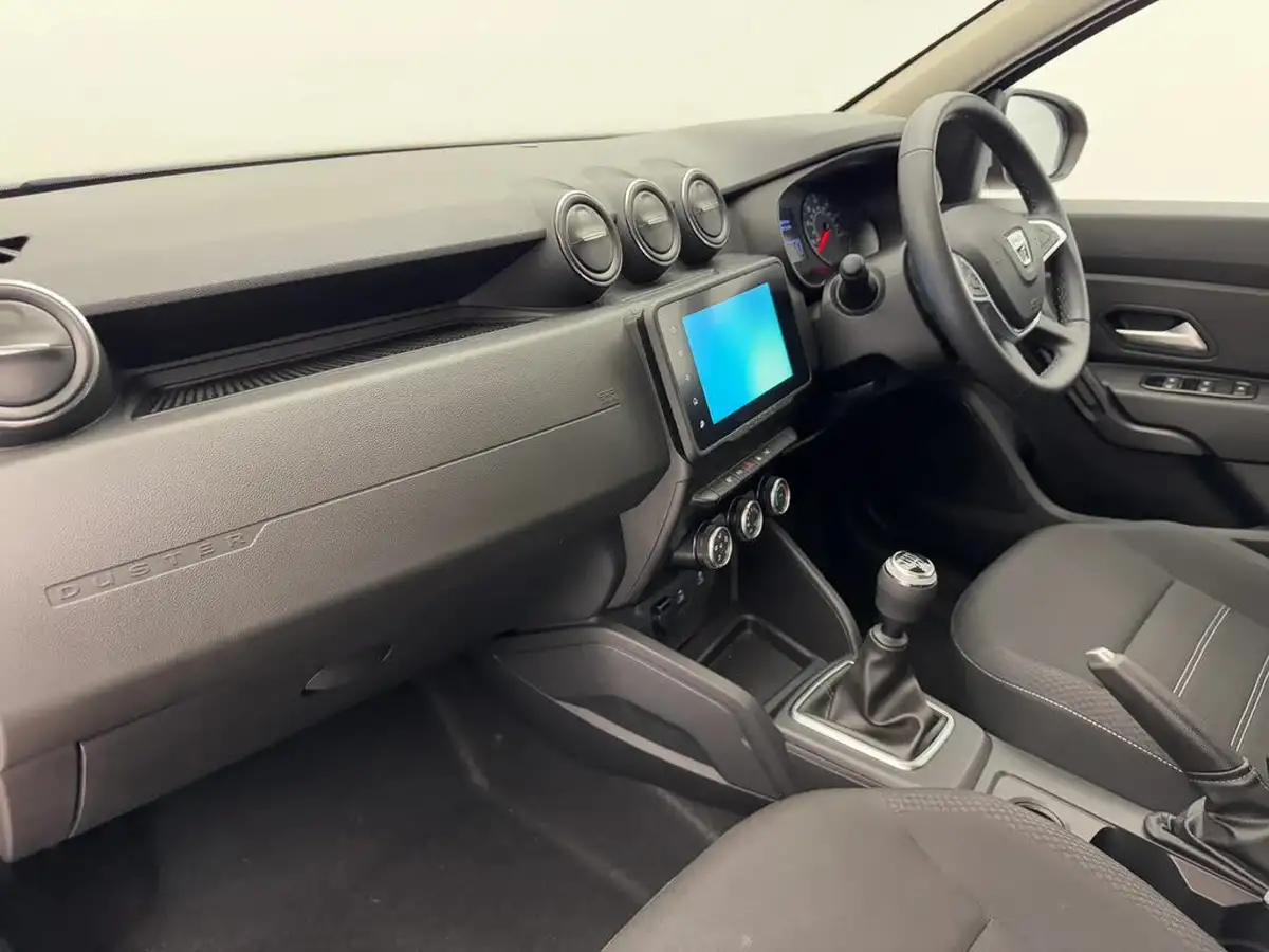 2022-dacia-duster-13-tce-comfort-130hpeu6d-4x2-window-van-big-12