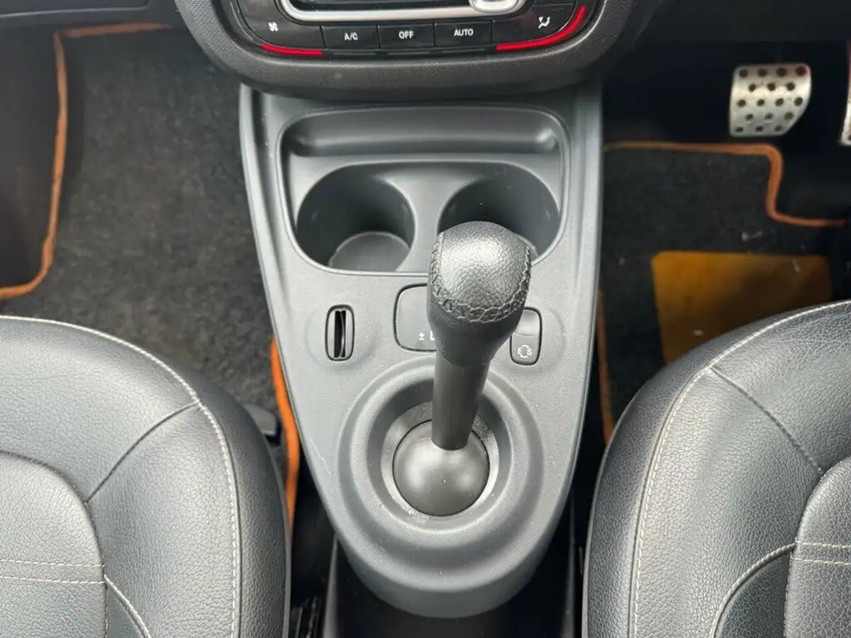2017-smart-forfour-09-prime-sport-89bhp-premium-plusss-twinamic-big-15