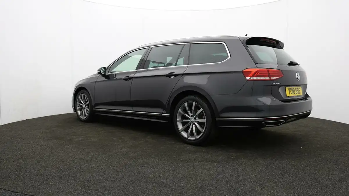 2018-volkswagen-passat-20tdi-r-line-150ps-ss-estate-5d-dsg-big-73