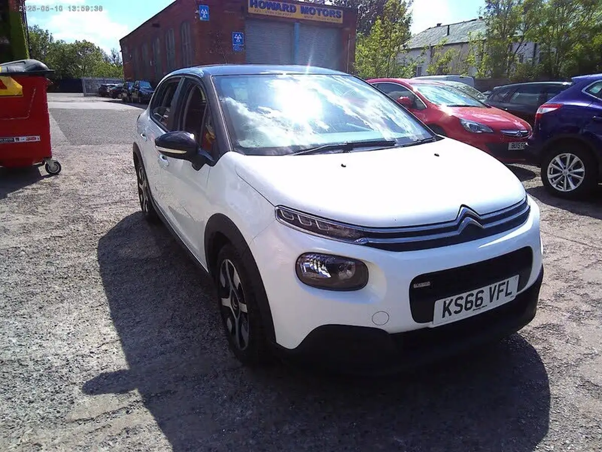 2017-citroen-c3-12-puretech-flair-82ps-big-1