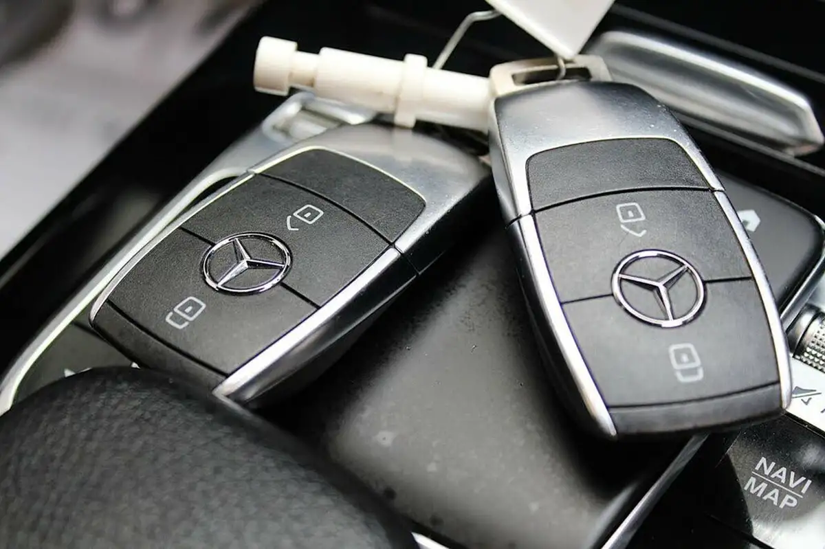 2018-mercedes-benz-a-class-15d-a180d-se-116ps-ss-7g-dct-big-47
