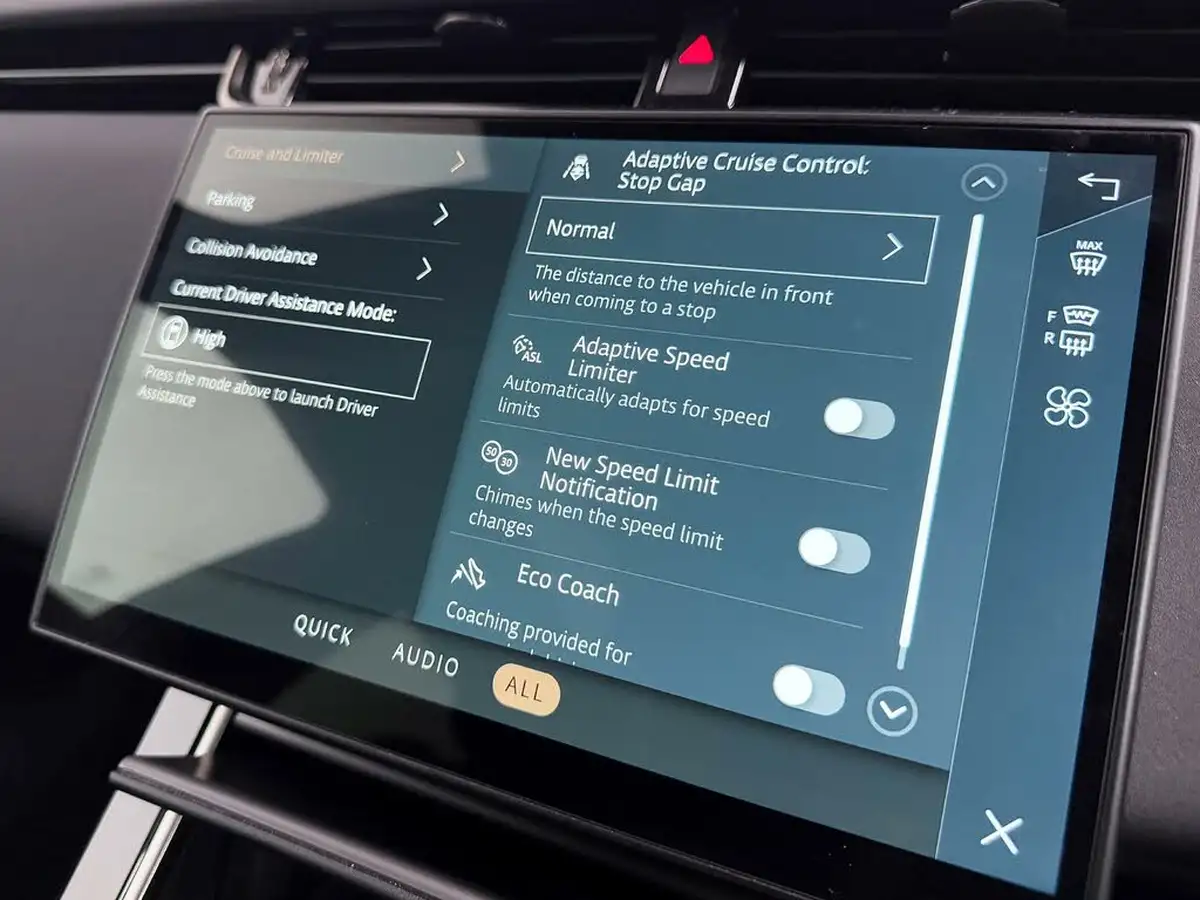 2023-land-rover-range-rover-evoque-20-d200-dynamic-se-big-55