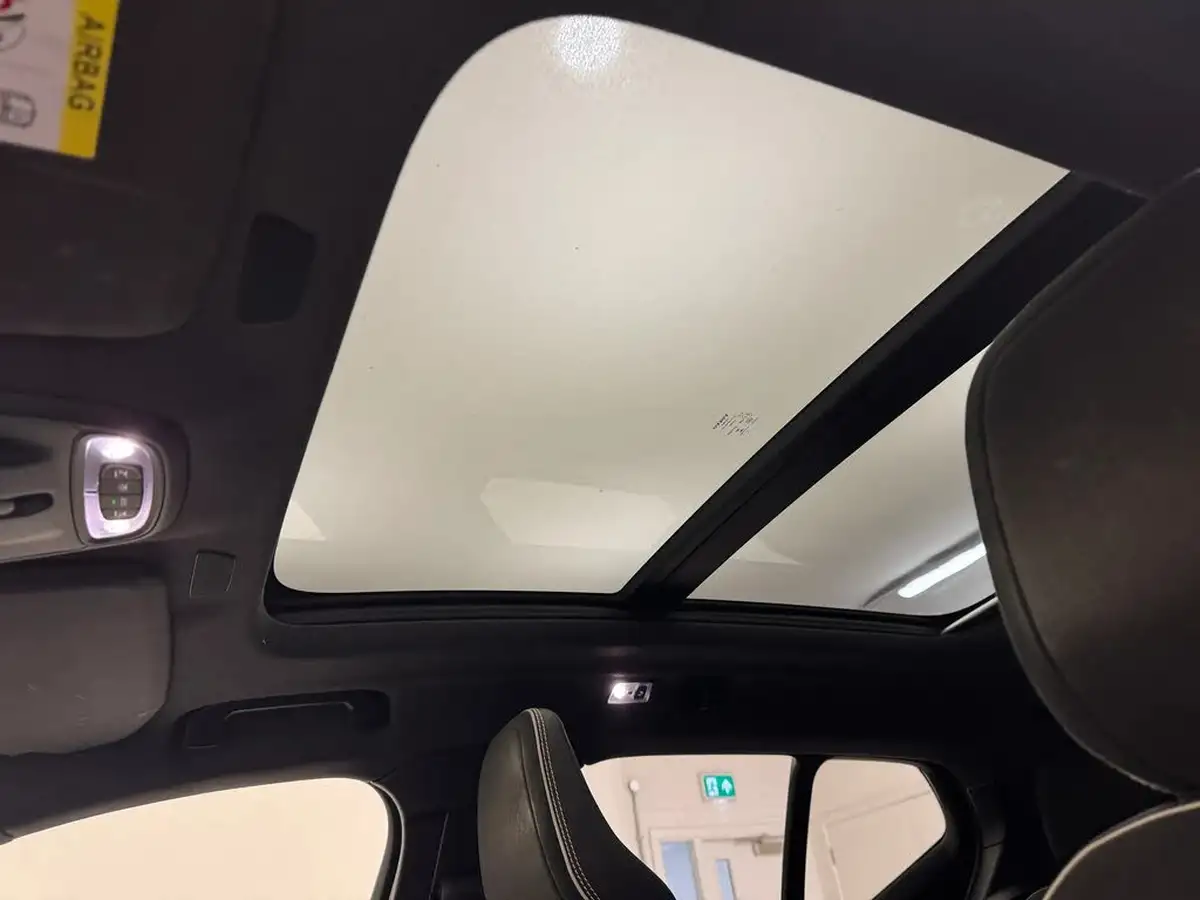 2018-volvo-xc40-20td-d4-first-edition-big-14