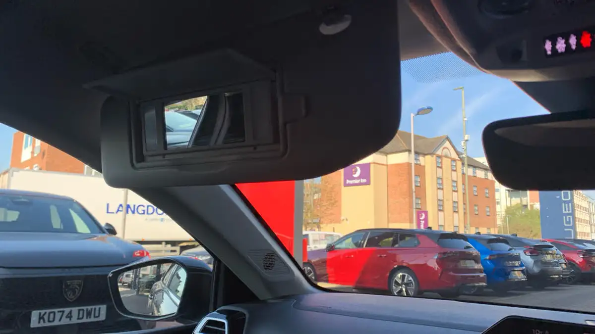 2021-citroen-c4-12-puretech-shine-plus-155ps-big-35