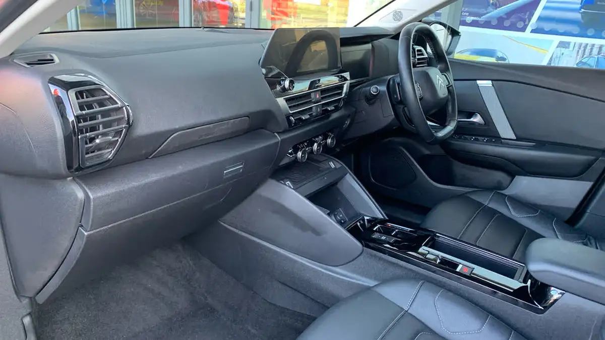 2021-citroen-c4-12-puretech-shine-plus-155ps-big-11