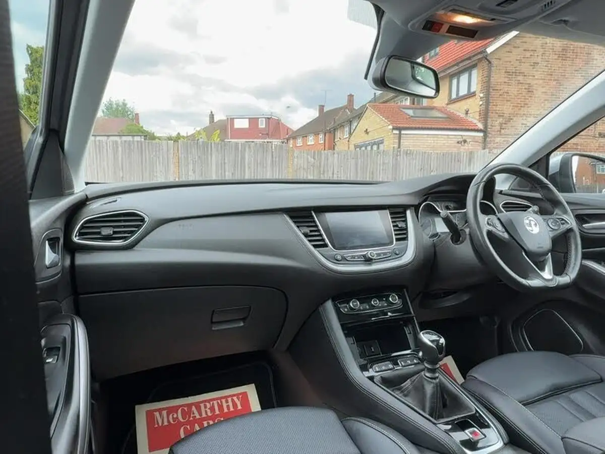 2020-vauxhall-grandland-x-12-elite-nav-big-34