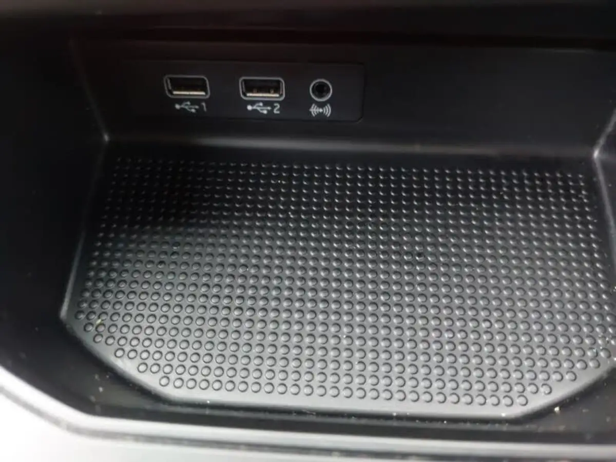 2020-seat-ibiza-10-tsi-fr-95ps-big-13