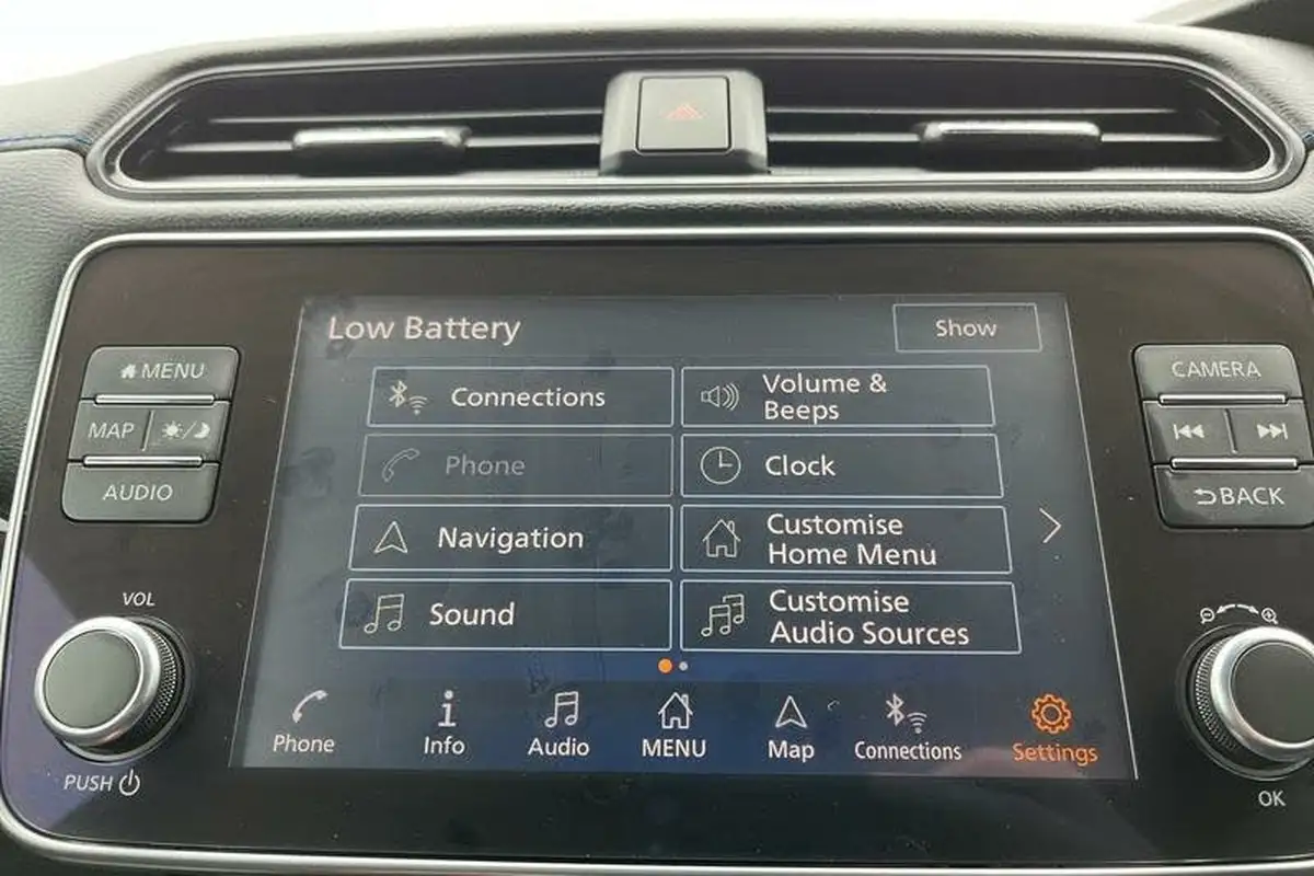 2024-nissan-leaf-e-tekna-39kwh-big-37