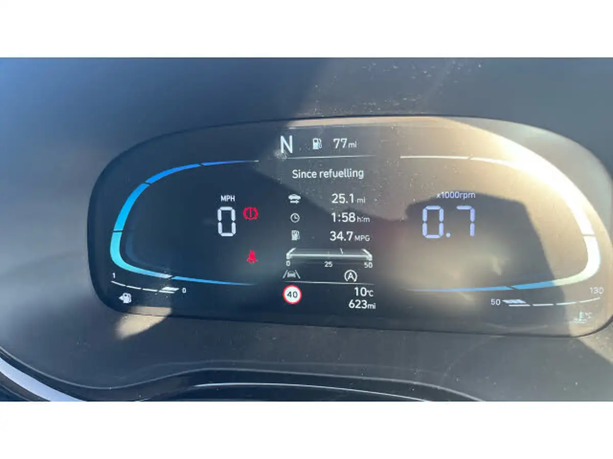 2025-hyundai-i10-12-premium-79ps-auto-big-17