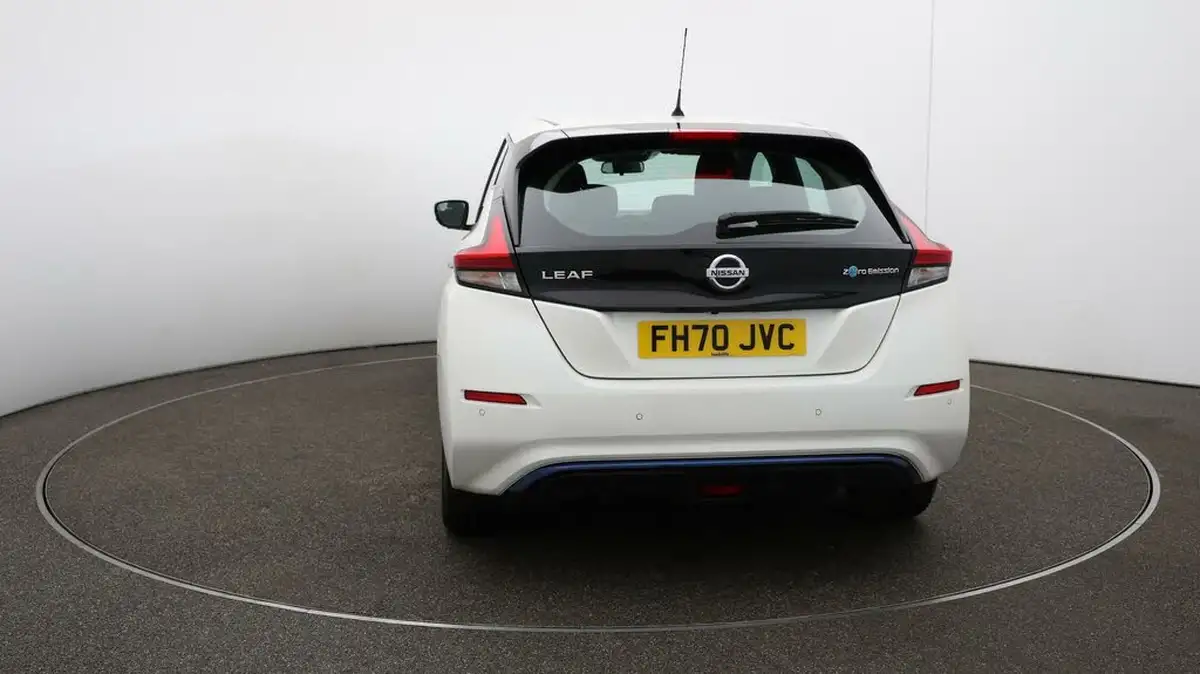 2021-nissan-leaf-e-acenta-big-57