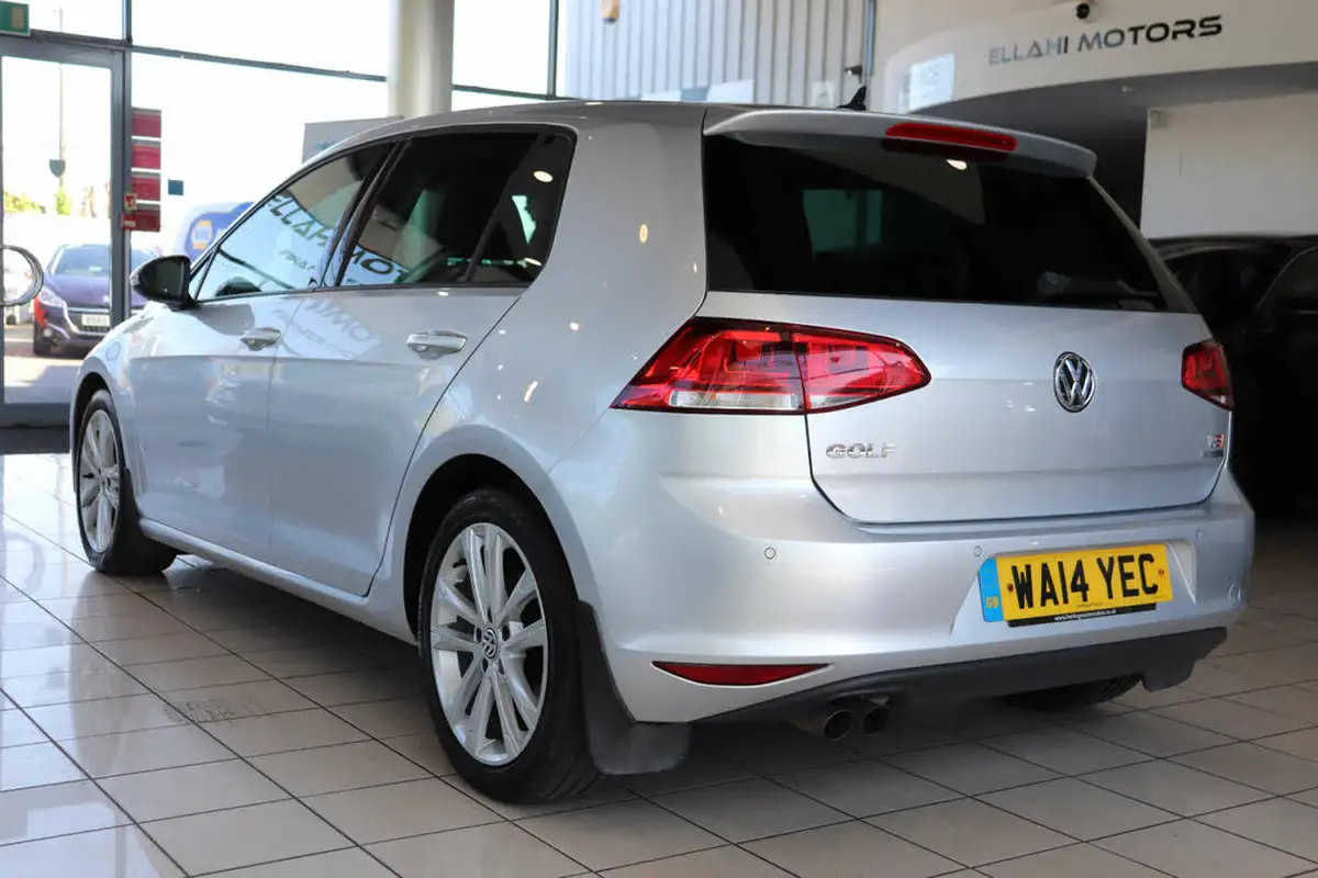 2014-volkswagen-golf-14-gt-tsi-140ps-act-hatchback-5d-1395cc-dsg-big-5