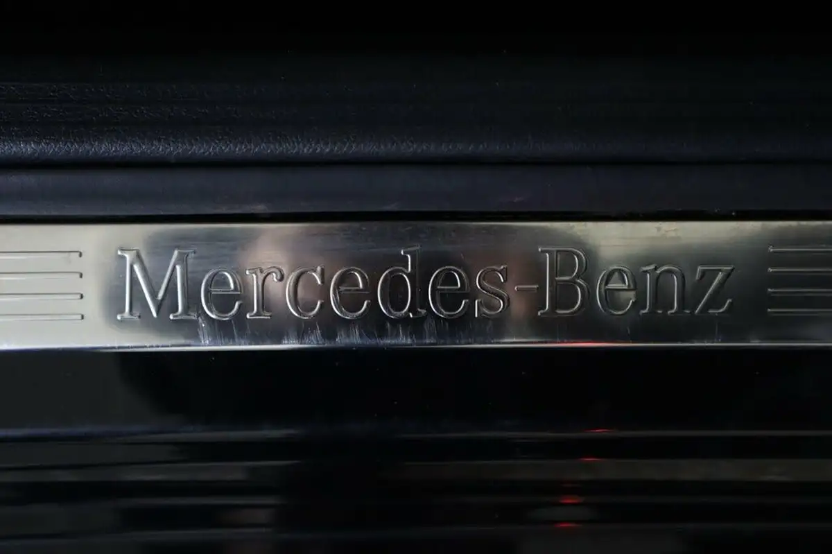 2019-mercedes-benz-c-class-15-c200-amg-line-ss-saloon-4d-big-52