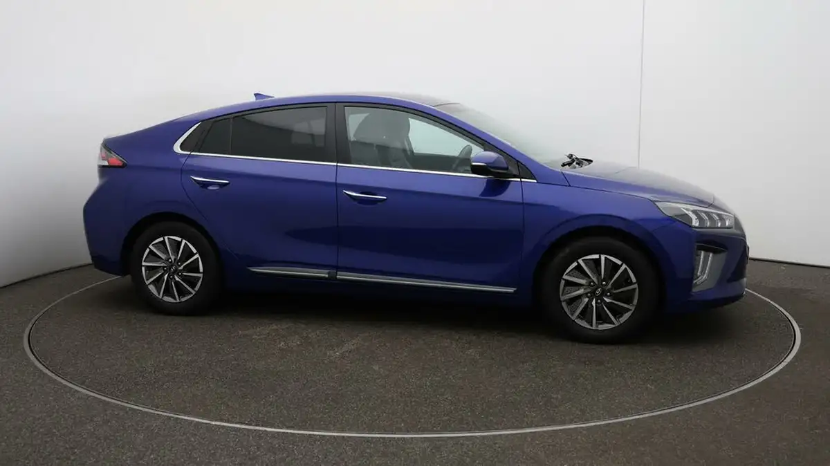 2020-hyundai-ioniq-e-premium-se-electric-100kw-big-46