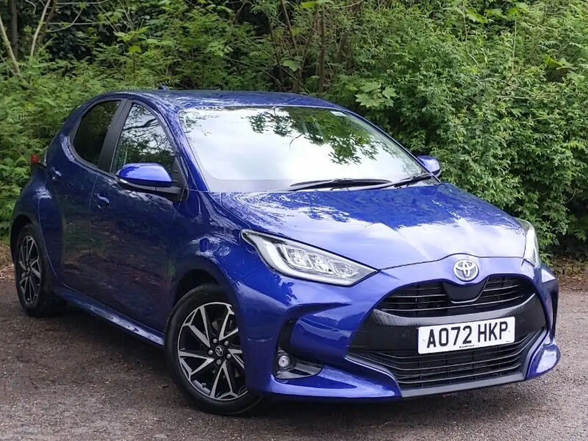 2022-toyota-yaris-15-vvt-i-design-big-0