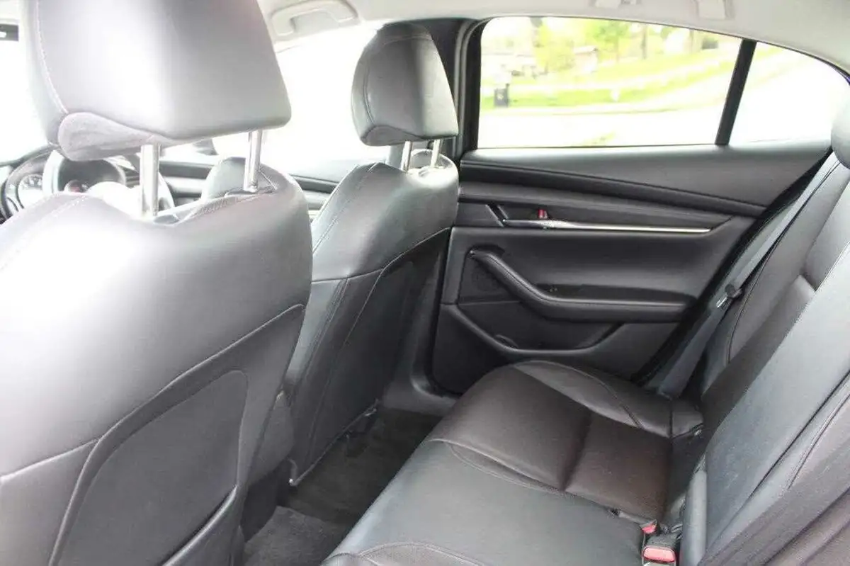 2020-mazda-mazda3-20-gt-sport-180ps-saloon-4d-big-17