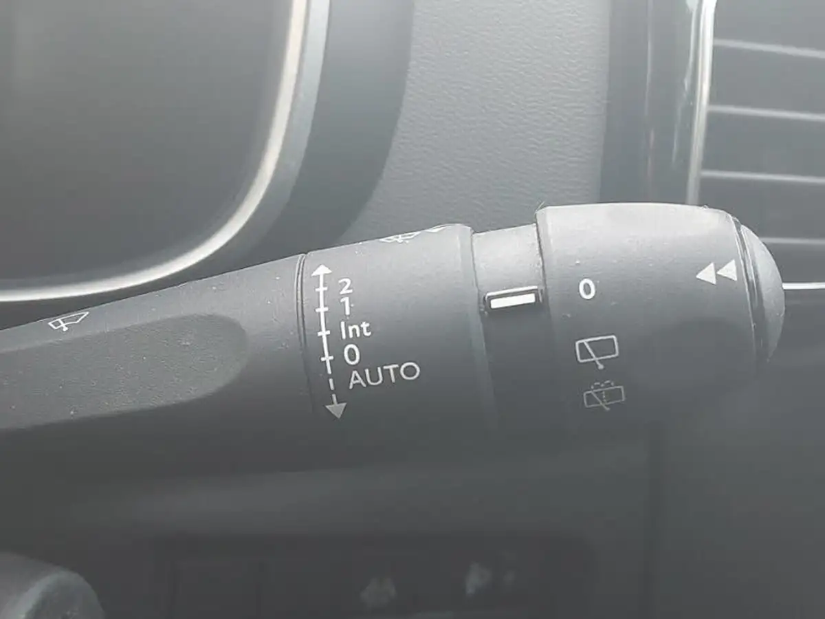 2019-citroen-c5-aircross-12-puretech-flair-big-18