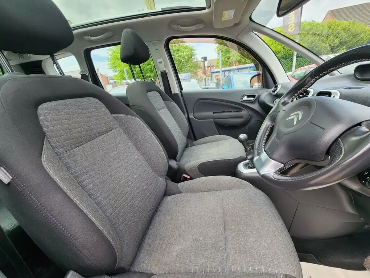 2017-citroen-c3-picasso-16bluehdi-platinum-big-18