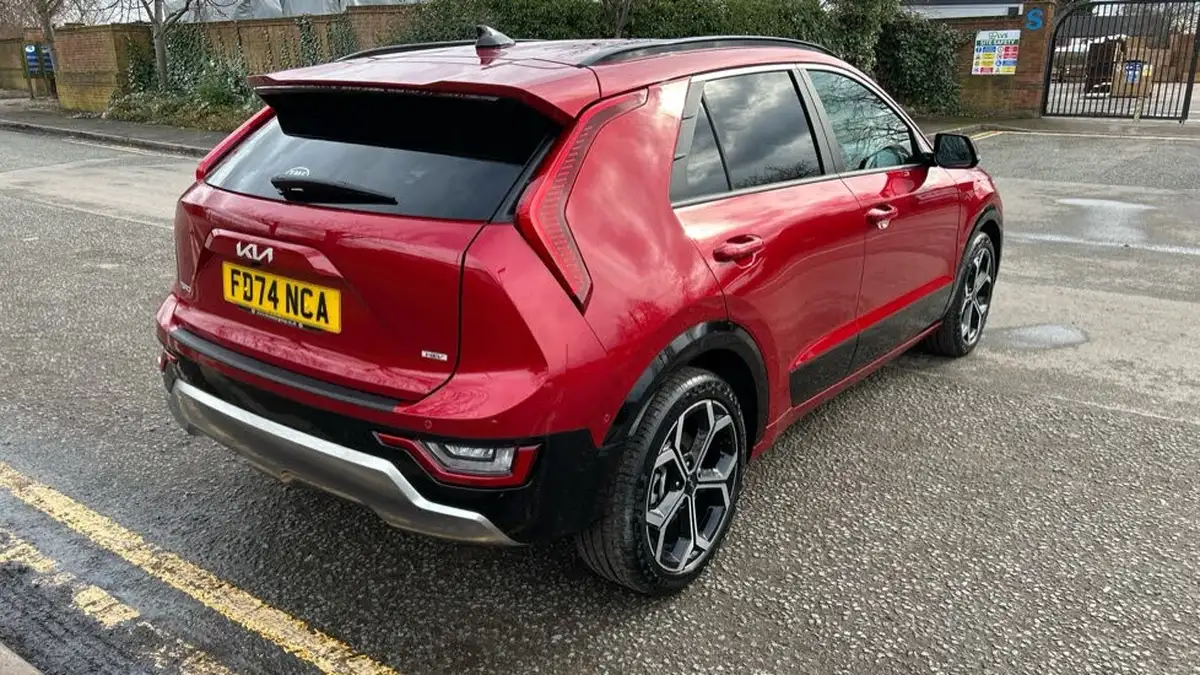 2025-kia-niro-16-gdi-4-127bhp-hev-132kwh-big-32