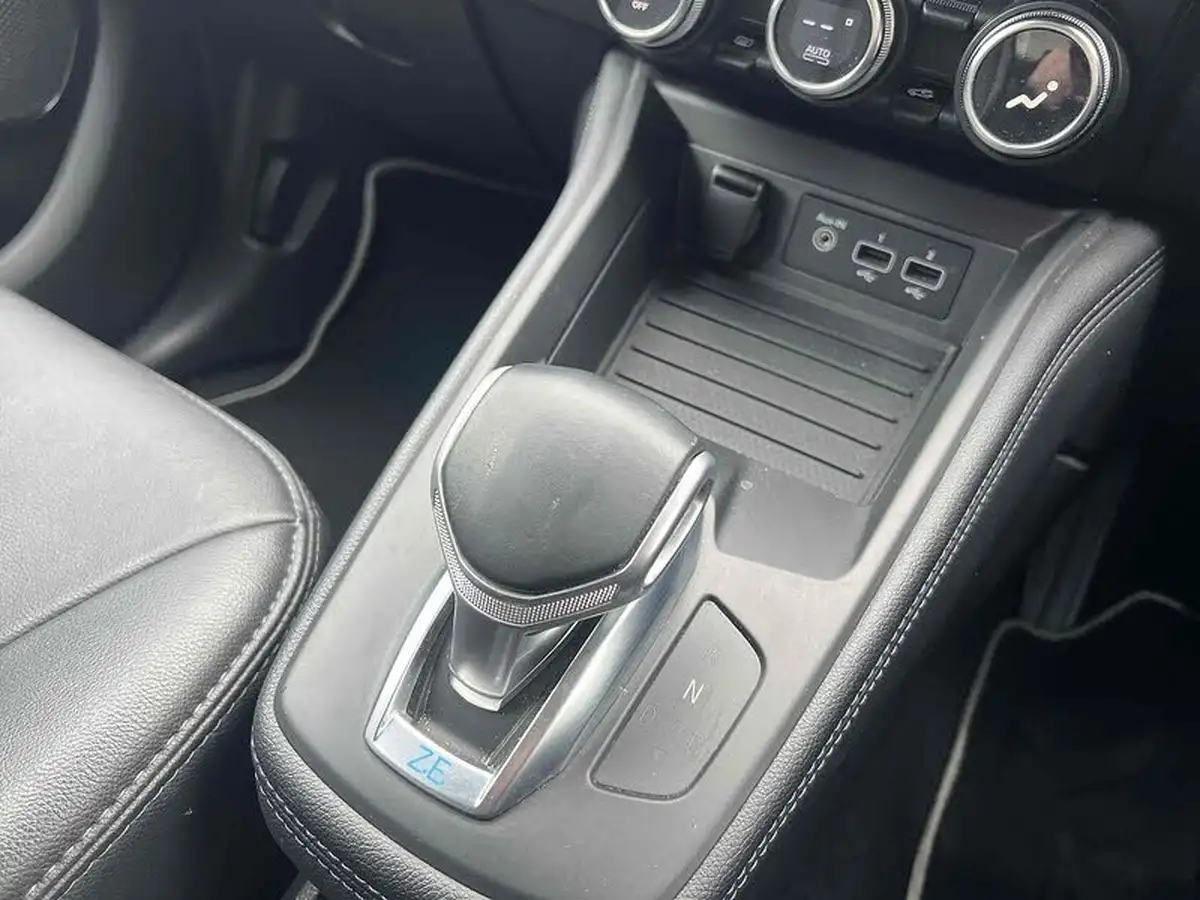 2021-renault-zoe-e-i-gt-line-rapid-charge-big-32