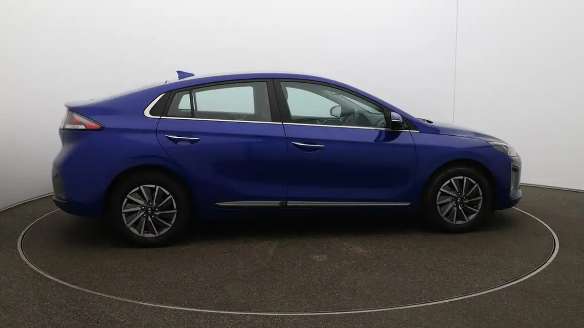2022-hyundai-ioniq-e-premium-electric-big-48