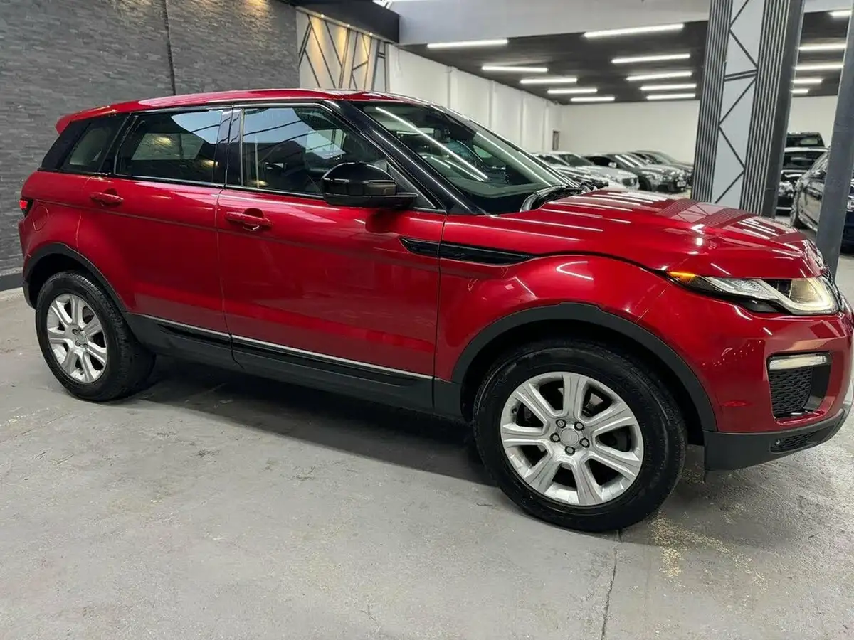 2017-land-rover-range-rover-evoque-20td4-se-tech-hatchback-5d-auto-big-1