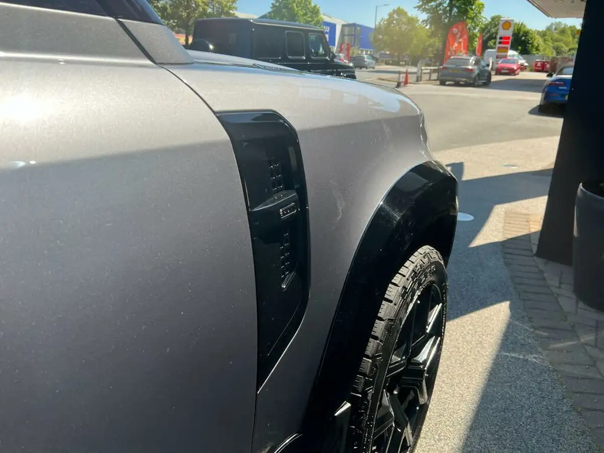 2021-land-rover-90-defender-30-d250-se-big-71