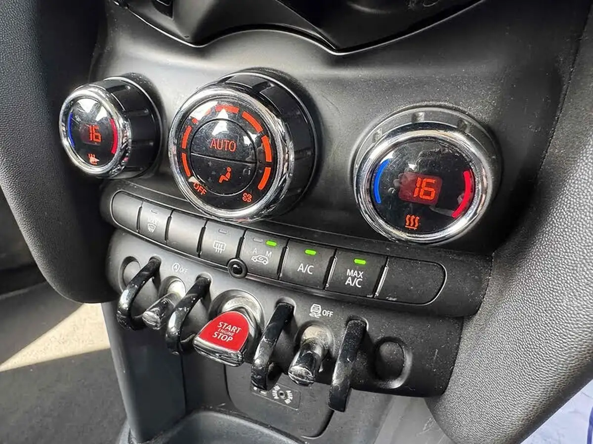 2014-mini-cooper-15td-cooper-d-5d-big-31