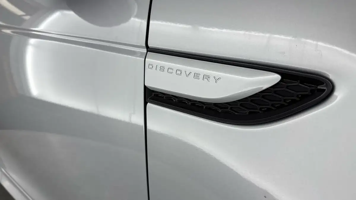 2021-land-rover-discovery-sport-15-p300e-urban-edition-big-26