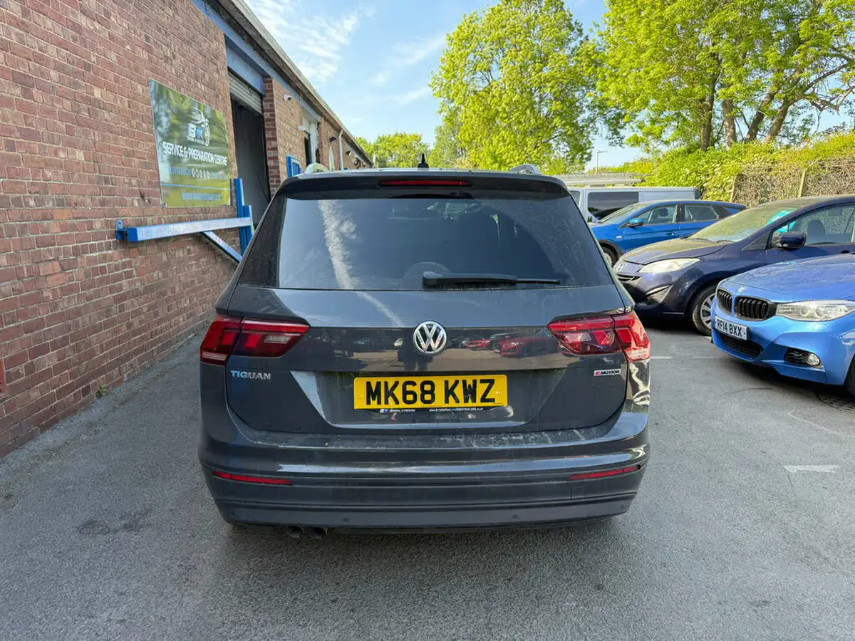 2018-volkswagen-tiguan-20tdi-se-navigation-150ps-4motion-ss-dsg-big-2