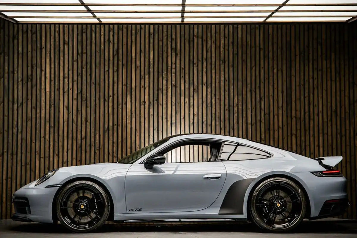 2022-porsche-911-30-carrera-gts-coupe-pdk-big-6