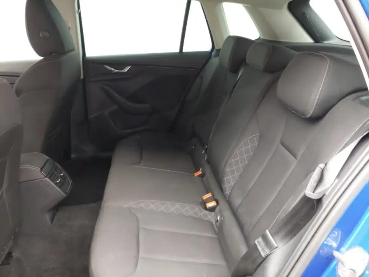 2023-skoda-kamiq-10-tsi-se-drive-95ps-big-5
