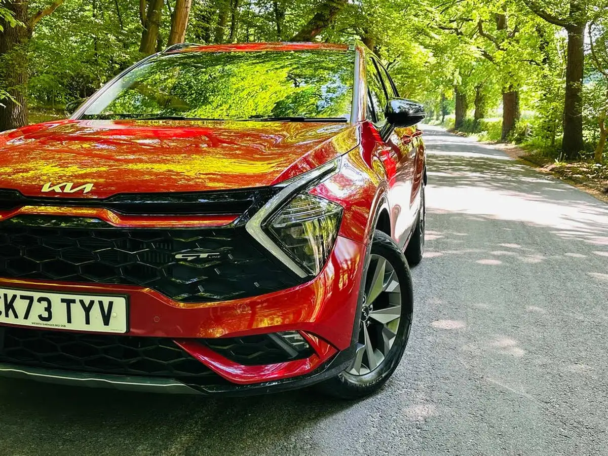 2023-kia-sportage-16-t-gdi-gt-line-226bhp-hev-auto-big-3