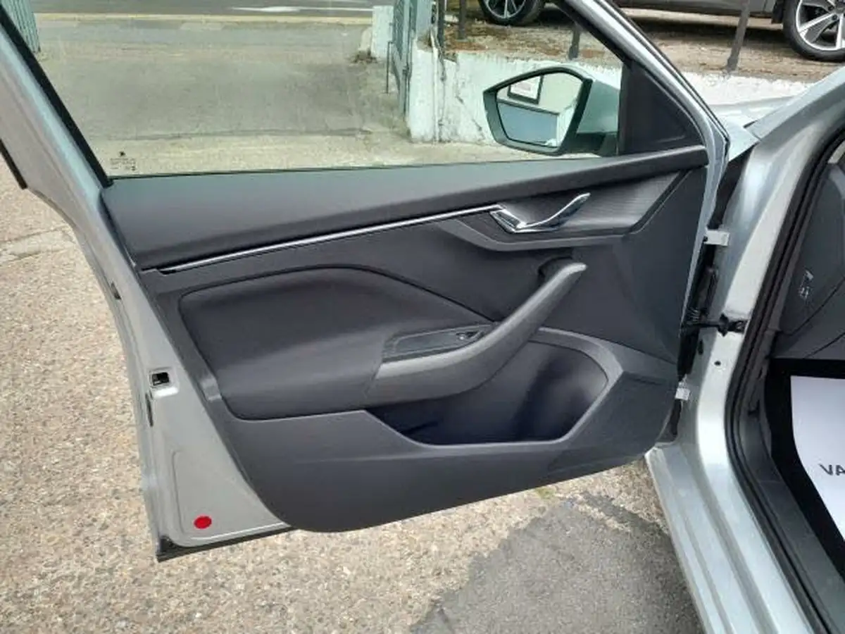 2022-skoda-scala-15-tsi-se-big-33