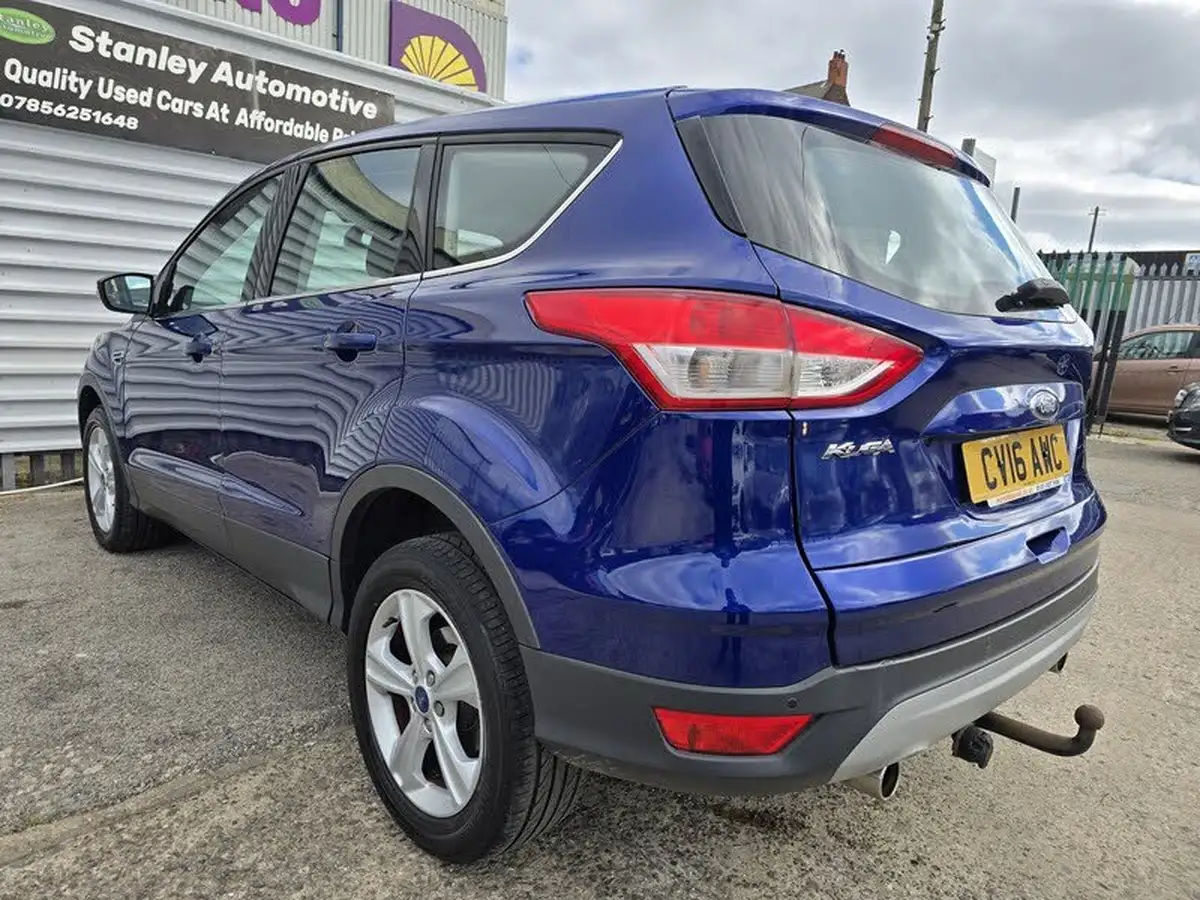 2016-ford-kuga-20tdci-zetec-big-4
