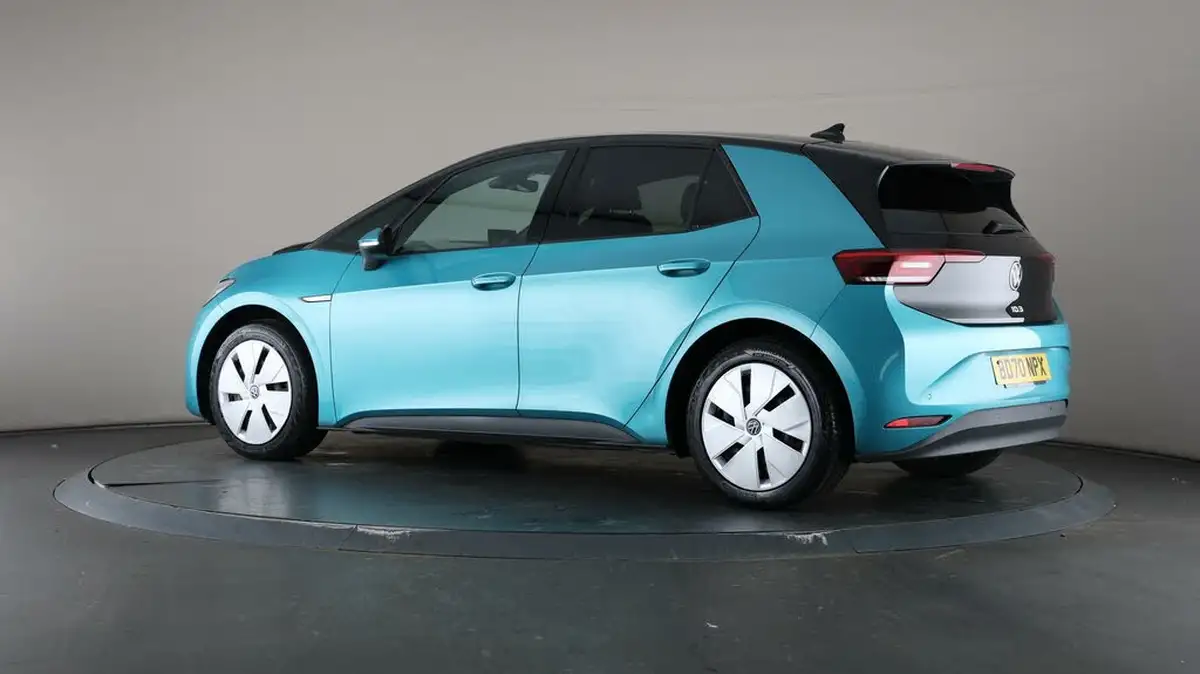 2020-volkswagen-id3-e-business-big-74