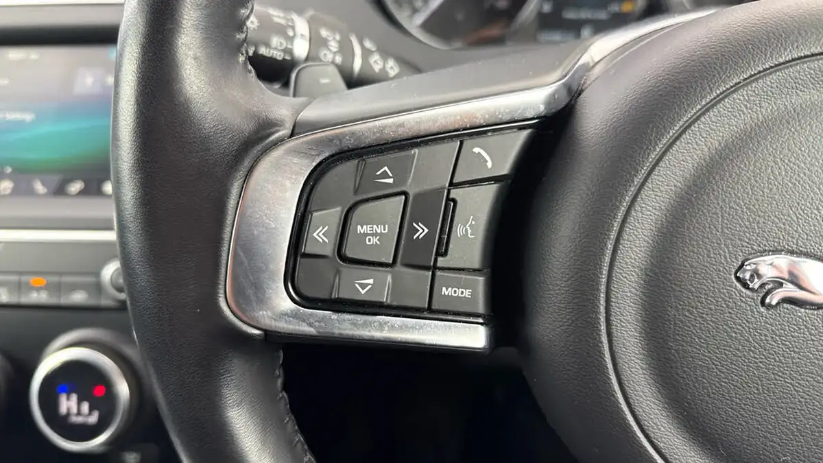 2018-jaguar-e-pace-20-i4d-r-dynamic-se-180ps-big-20