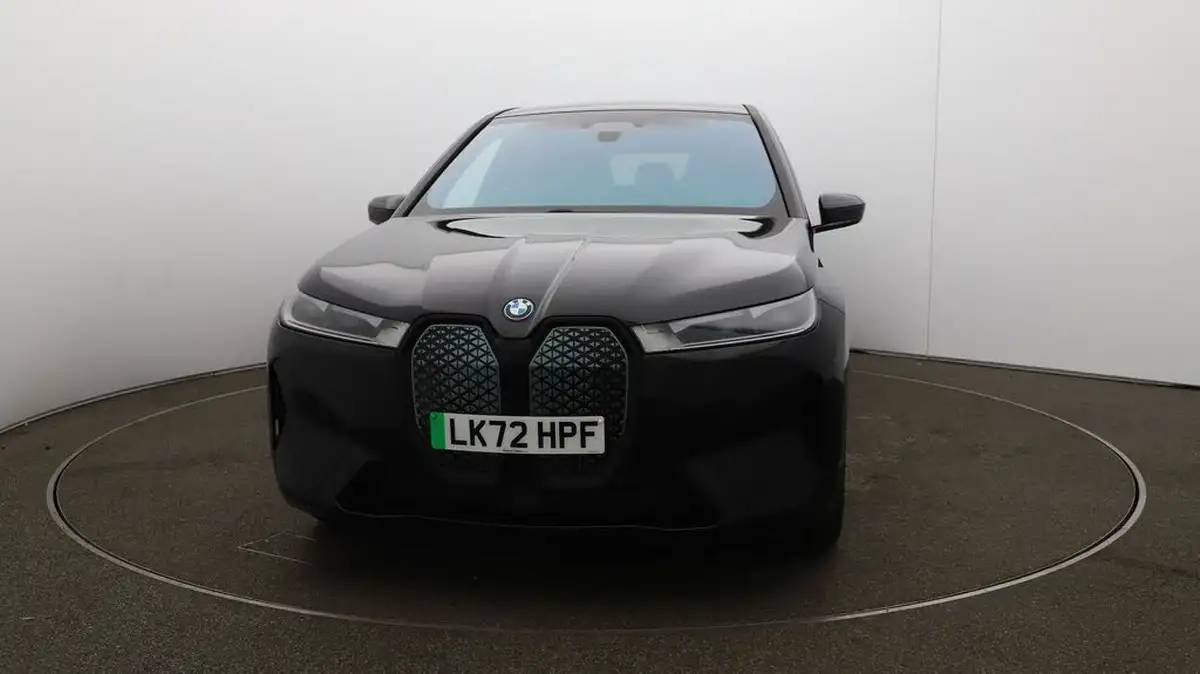 2022-bmw-ix-e-xdrive-40-m-sport-big-37