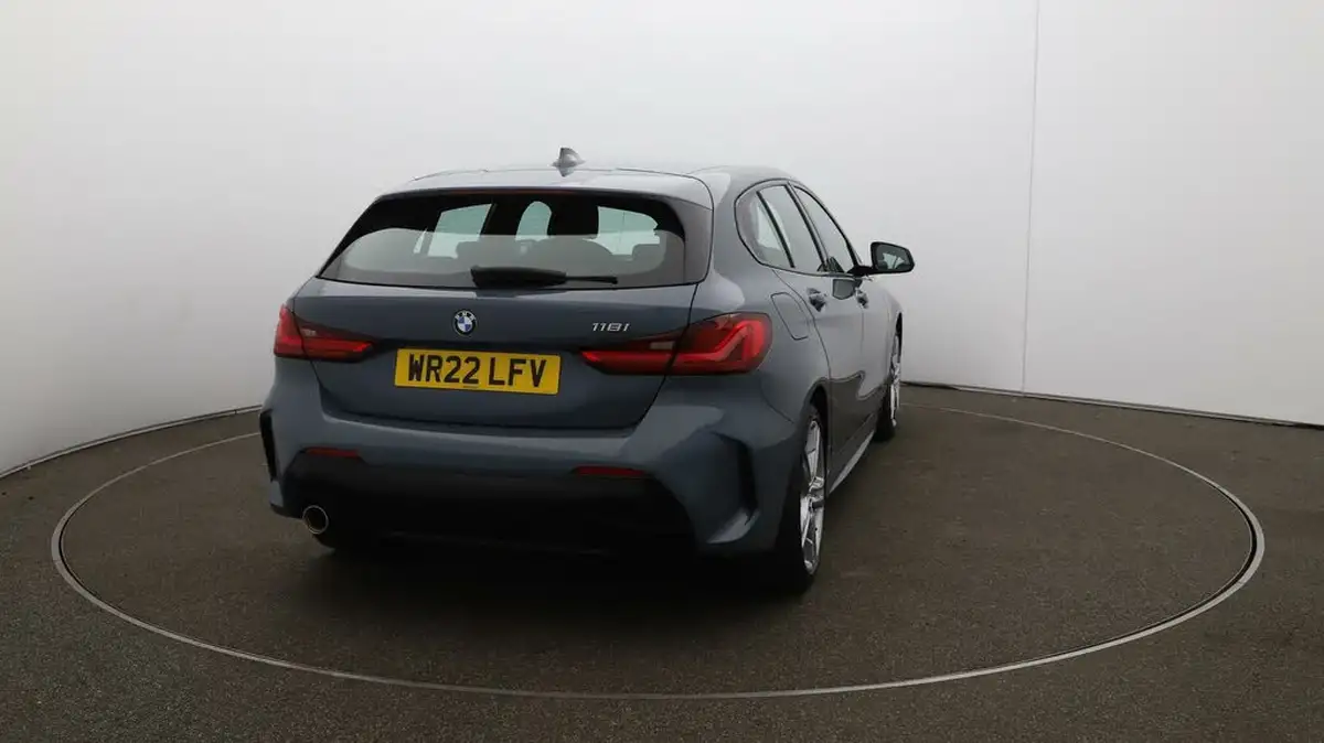 2022-bmw-1-series-15-118i-m-sport-lcp-big-56