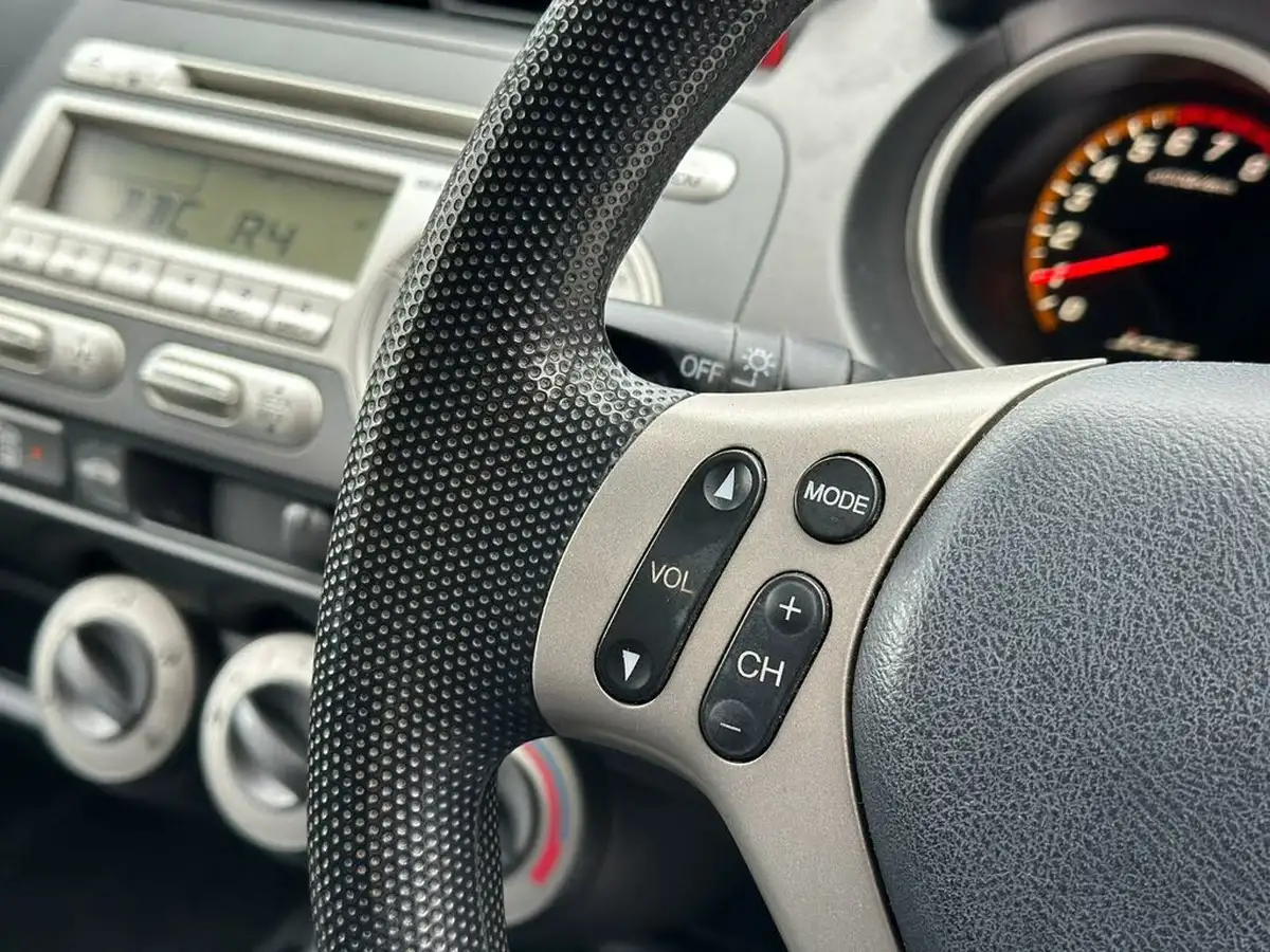 2008-honda-jazz-14-se-big-44