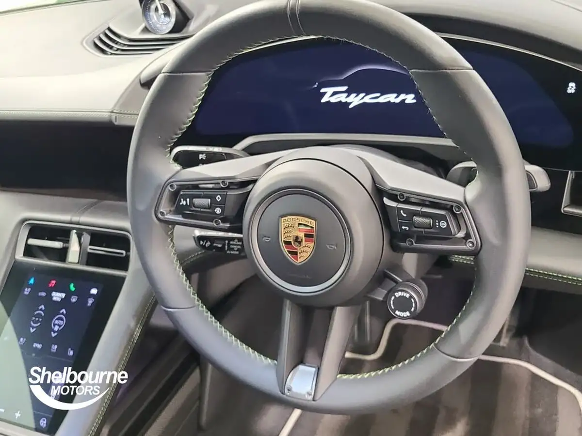 2022-porsche-taycan-e-turbo-s-big-3