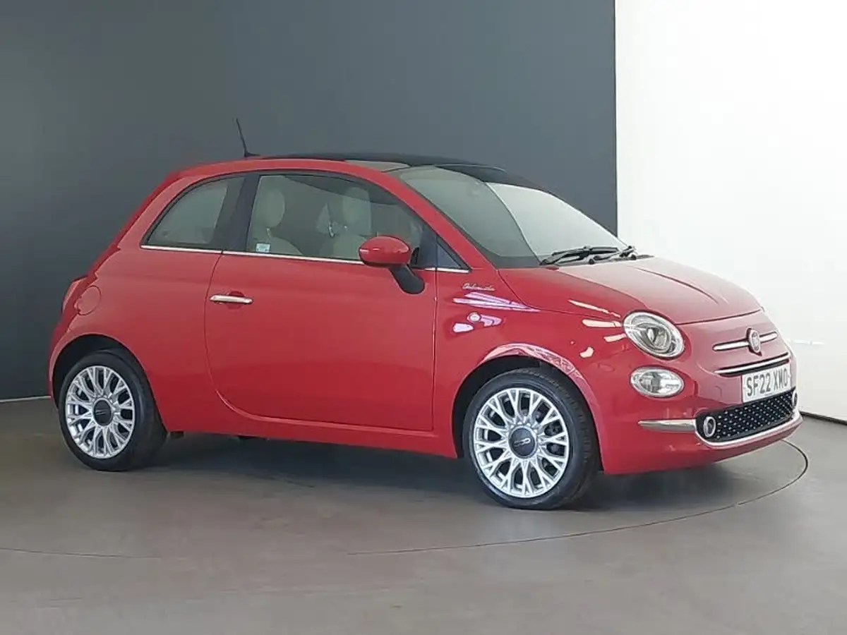 2022-fiat-500-10-dolcevita-big-11