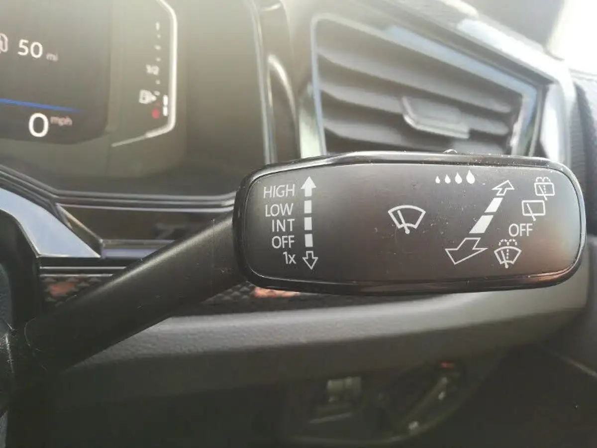 2023-volkswagen-polo-10-tsi-life-dsg-big-16