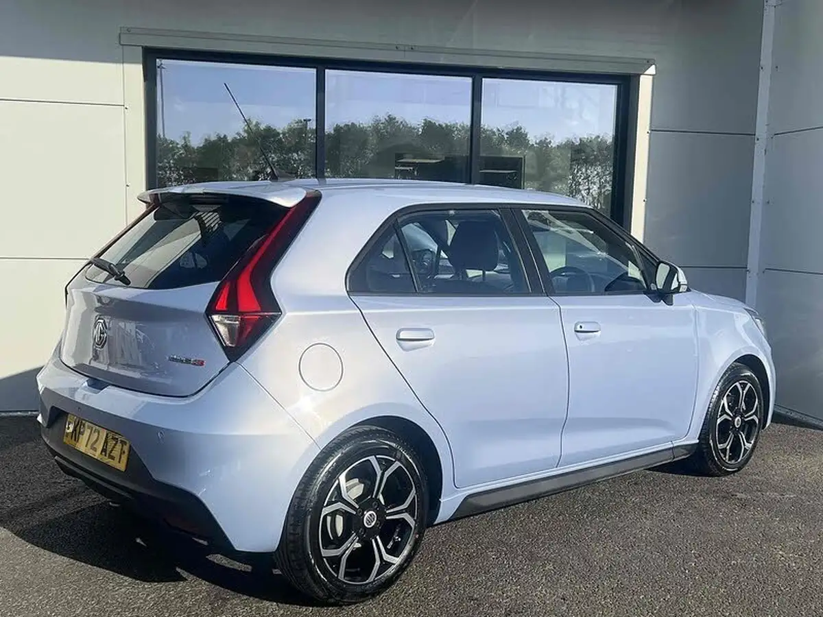 2022-mg-mg3-15-vti-tech-exclusive-nav-big-12