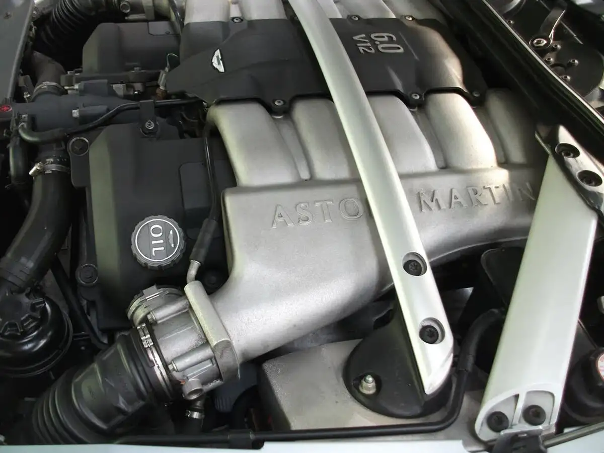 2005-aston-martin-db9-59-touchtronic-big-34