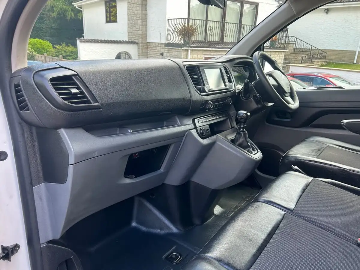 2020-citroen-dispatch-15bluehdi-enterprise-xl-1000-100pseu6dt-e-big-16