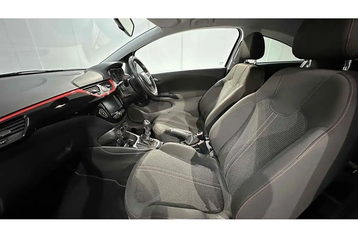 2019-vauxhall-corsa-14i-griffin-75ps-3d-big-18
