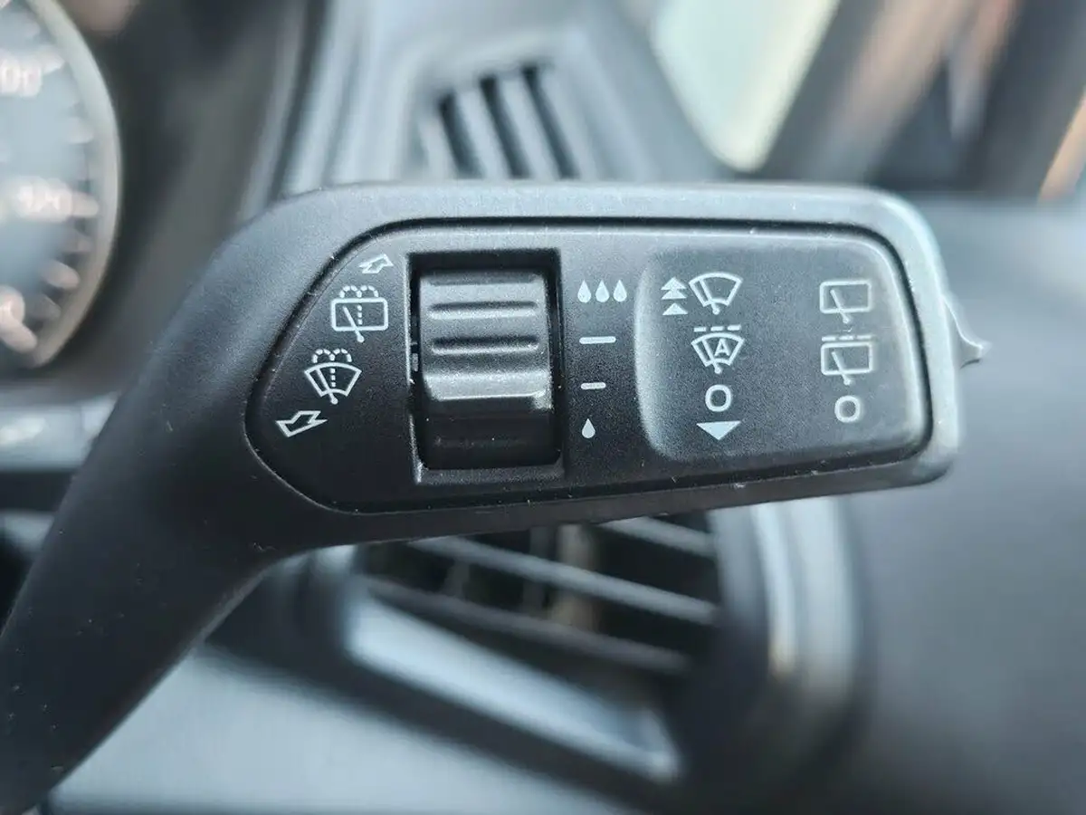2018-ford-ecosport-10t-titanium-100ps-ss-big-22